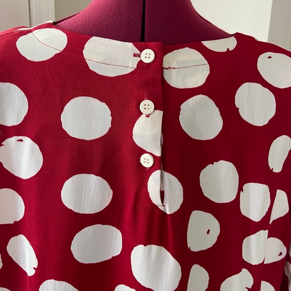 Rena Rowan  for Saville women red and white shoulder padded top. Size 16W. Used - Picture 5 of 8